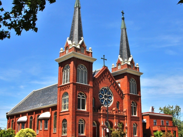 Red Bluff, Sacred Heart Church