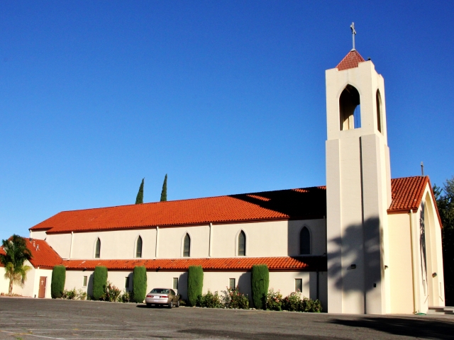 West Sacramento, Holy Cross Church